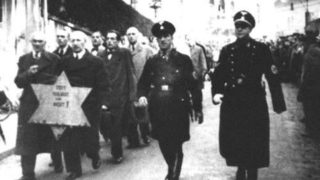 Σαν σήμερα 3 Ιουλίου 1933: Οι Ναζί αρχίζουν να διώχνουν τους Εβραίους από τις δημόσιες υπηρεσίες της Γερμανίας