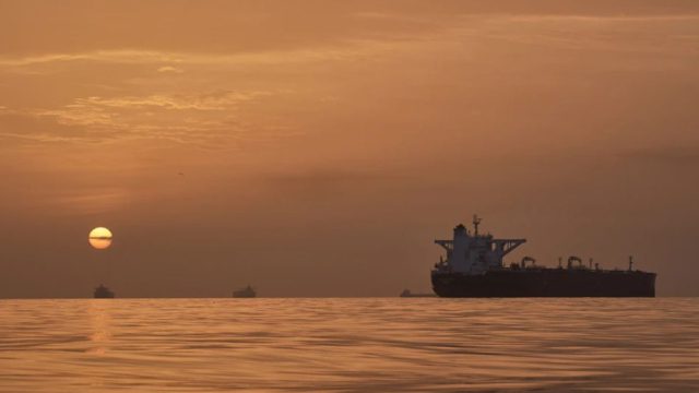 Στο «κόκκινο» η ένταση ΗΠΑ – Ιράν: Η Τεχεράνη αναλαμβάνει την ευθύνη για επιθέσεις στο Ορμούζ