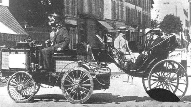 Σαν σήμερα 22 Ιουλίου 1894: Το πρώτο ράλι αυτοκινήτων στην ιστορία αλλάζει για πάντα τον κόσμο της μηχανοκίνησης