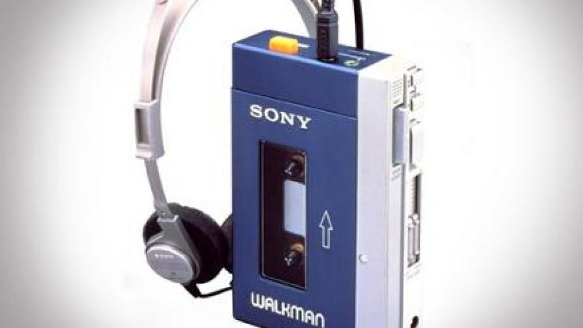 Σαν σήμερα 1 Ιουλίου 1979: Το Walkman της Sony αλλάζει για πάντα τον τρόπο που ακούμε μουσική