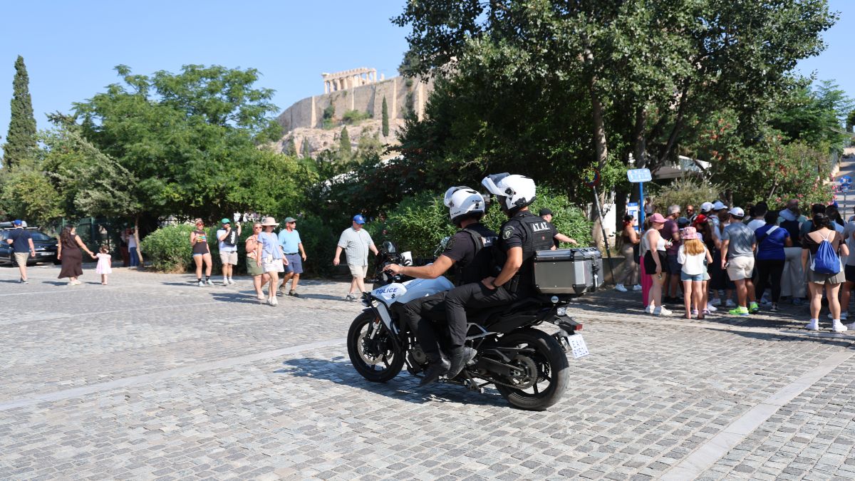 Ακρόπολη: Σοκ με τις αποκαλύψεις για τον 60χρονο – Είχε δοθεί εντολή για εγκλεισμό σε ψυχιατρείο, αλλά δεν τον είχαν εντοπίσει