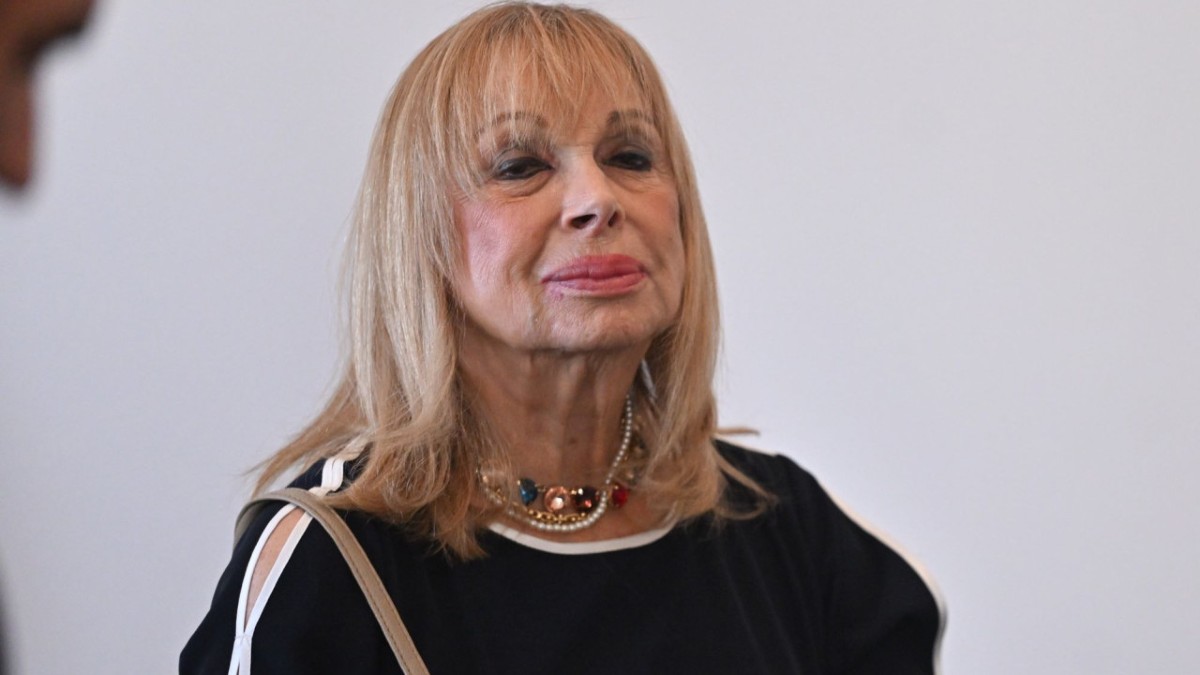 Στο νοσοκομείο η Άννα Φόνσου: Τι συνέβη – Όλη η αλήθεια για την υγεία της