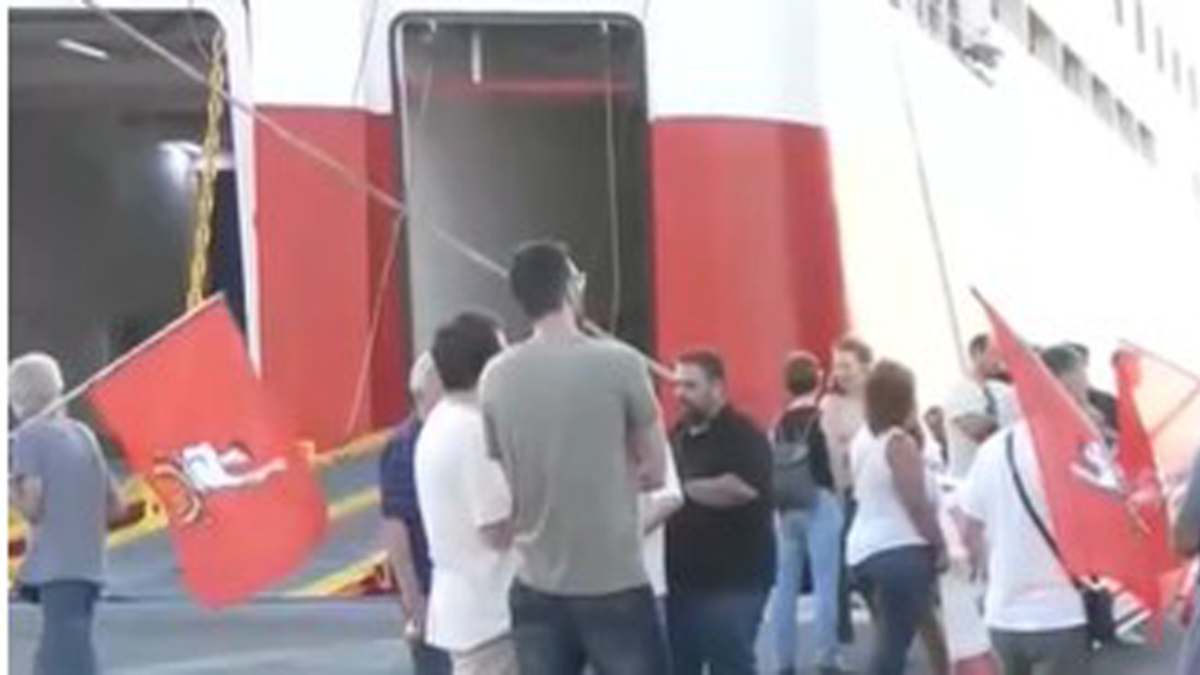 24ωρη απεργία στο λιμάνι της Ραφήνας (irafina.gr)