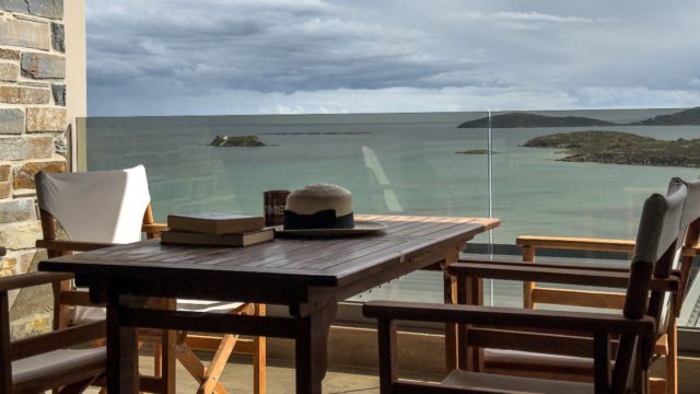 Astraea Villa: Η νέα άφιξη στην Κάρυστο που επαναπροσδιορίζει την έννοια της φιλοξενίας!