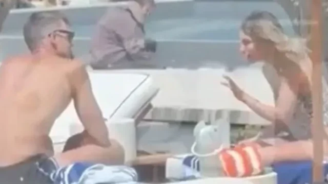 Δεν είδαν τις κάμερες και έγιναν «βούκινο»: «Πλακώθηκαν» στις ξαπλώστρες, μπροστά σε όλο τον κόσμο, Αθηνά Οικονομάκου και Μπρούνο Τσερέλα