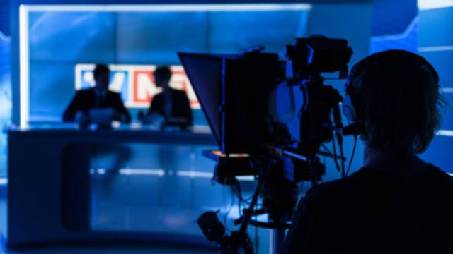 Έχει αποδεκατιστεί η ψυχαγωγία στην ελληνική τηλεόραση – Στον δρόμο οι περισσότεροι δημοσιογράφοι