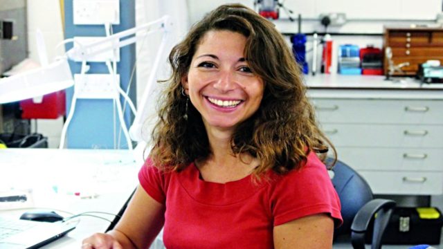 Λίγοι το γνωρίζουν: Ποια είναι η Ελληνίδα επιστήμονας από την Καισαριανή που εντόπισε τις αιτίες του Πάρκινσον