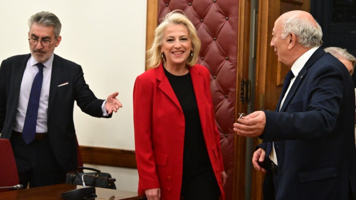«Να αγαπάς την ευθύνη»: Το νέο πολιτικό μήνυμα του ΣΥΡΙΖΑ σε περίοδο κρίσης