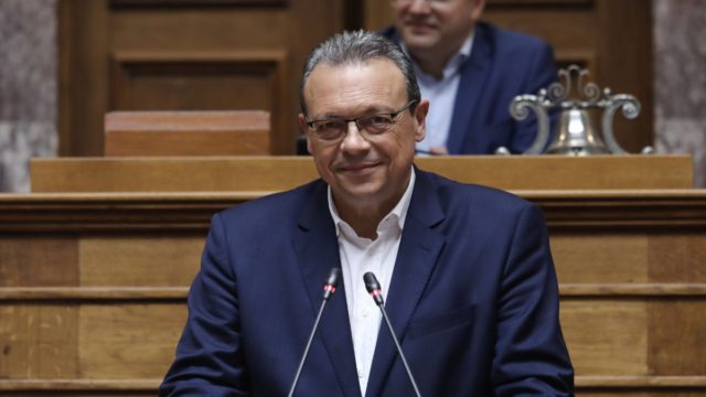 Τέλος εποχής: Ανεξαρτητοποιήθηκε από τον ΣΥΡΙΖΑ ο Σωκράτης Φάμελλος
