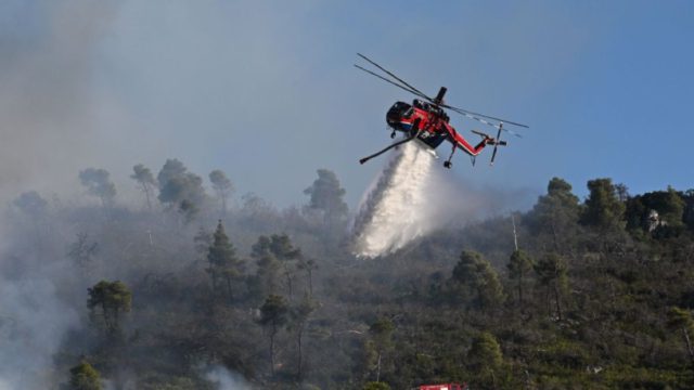 Συναγερμός στη Βοιωτία: Πυρκαγιά στο Κυριάκι – Επιχείρηση κατάσβεσης με εναέρια μέσα