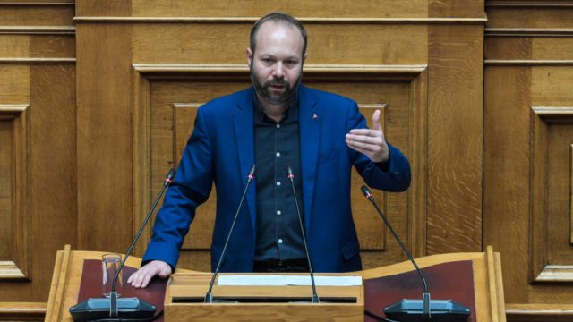 Νέο πλήγμα για τον ΣΥΡΙΖΑ: Ανεξαρτητοποιήθηκε και ο βουλευτής Κορινθίας Γιώργος Ψυχογιός – Τρίτη αποχώρηση μέσα σε λίγες ώρες