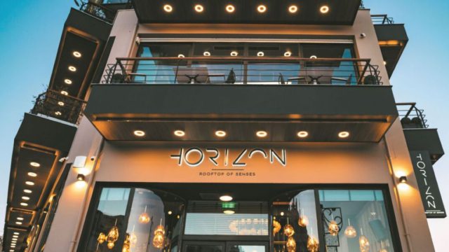 Horizon Rooftop: Brunching με όλο το Μικρολίμανο στο πιάτο σου!