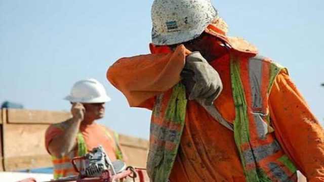 Καύσωνας: Υποχρεωτικά μέτρα προστασίας των εργαζομένων-Τι οφείλουν να εφαρμόζουν οι εργοδότες