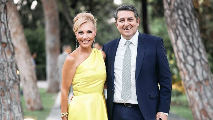 Η Τίνα Μεσσαροπούλου σε μια εκ βαθέων εξομολόγηση για τη δύσκολη μάχη που έδωσε ο σύζυγός της στο νοσοκομείο «Ευαγγελισμός».