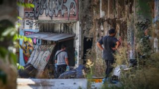 Κυψέλη: Η σορός ήταν τυλιγμένη σε υφασμάτινη θήκη ρούχων – Ο γρίφος της άγνωστης γυναίκας