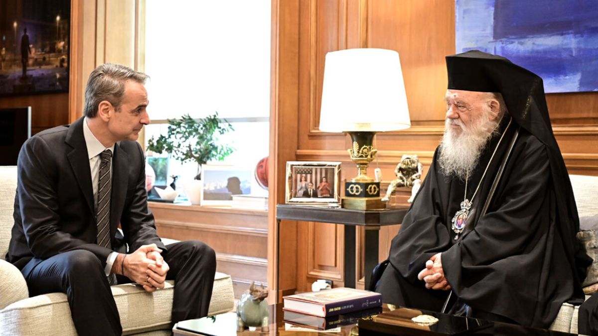 Δείπνο στο σπίτι του πρωθυπουργού με τον Αρχιεπίσκοπο – Τι συζήτησαν