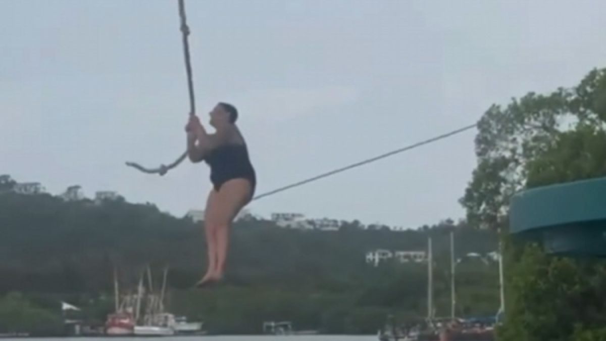 Εφιάλτης σε zipline στην Ονδούρα: 28χρονη τραυματίστηκε σοβαρά και μεταφέρθηκε εσπευσμένα στις ΗΠΑ