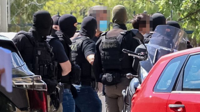 Υπόθεση Marfin: Προφυλακιστέοι οι δύο κατηγορούμενοι μετά από μαραθώνιες απολογίες
