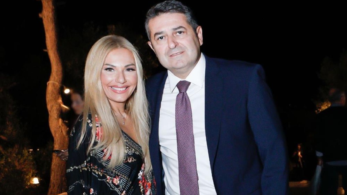 Γιώργος Μυλωνάκης: Η πρώτη βραδινή έξοδος μετά τη σοβαρή περιπέτεια υγείας – Στο πλευρό του η Τίνα Μεσσαροπούλου