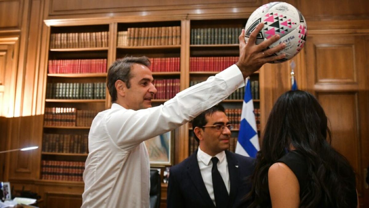 Εκλογές 2027: Η ποδοσφαιρική παρομοίωση Μητσοτάκη με την Ισπανία