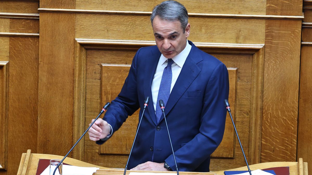 Μητσοτάκης: Έρχεται μείωση 10 λεπτών στη βενζίνη και 5 στο ντίζελ έως το τέλος Αυγούστου – Όσα ανακοίνωσε στη Βουλή