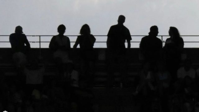 Σοκ στην Εύβοια: Πατέρας και τα παιδιά του δέχθηκαν άγρια επίθεση σε περιστατικό οπαδικής βίας
