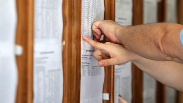 Βάσεις 2026: Ανατροπή με τις πρώτες εκτιμήσεις – Αυτές είναι οι σχολές που εκτοξεύονται