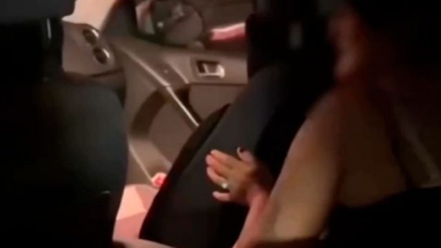 «Πιάστηκαν» στα πράσα σε πάρκινγκ εμπορικού κέντρου – Viral το βίντεο με παράνομο ζευγάρι που προκάλεσε αντιδράσεις