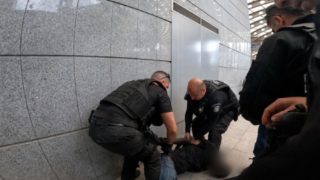 Συναγερμός στο μετρό: Συνελήφθη άνδρας που μπήκε στις γραμμές και φώναζε «Αλλάχ Άκμπαρ»