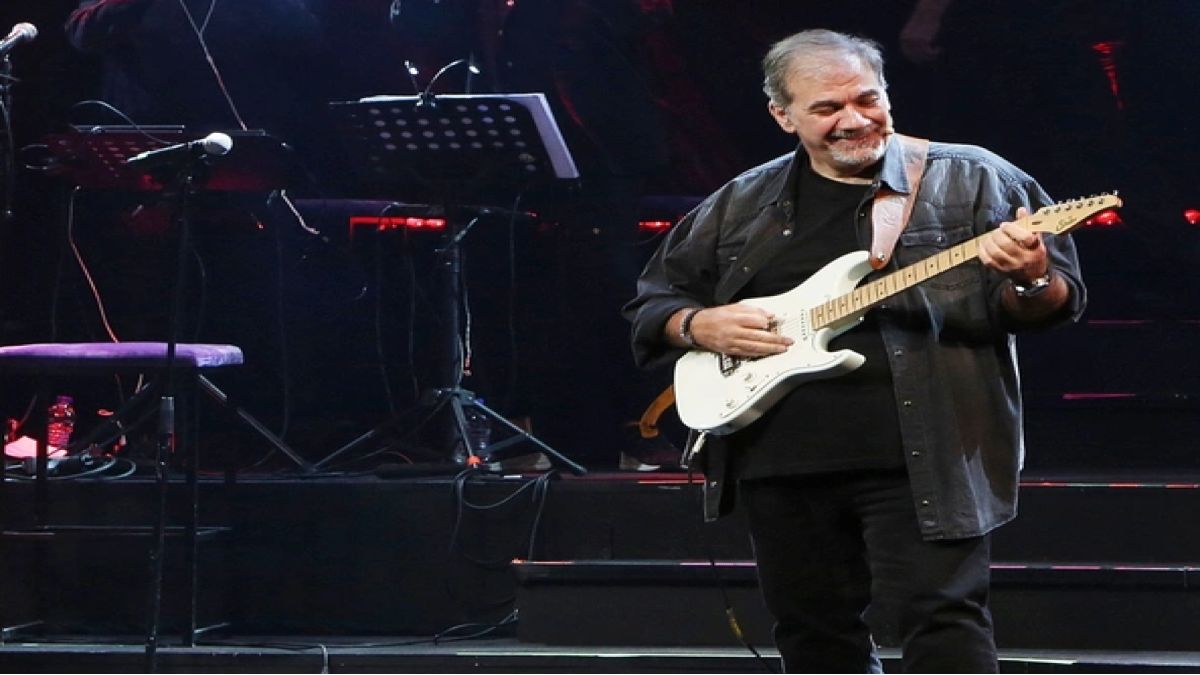 Η παράσταση του Σταρόβα που λατρεύτηκε από το κοινό