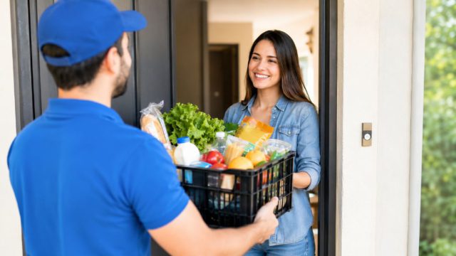 Ξέμεινες από ψώνια; Τώρα το supermarket έρχεται στην πόρτα σου πιο εύκολα από ποτέ!