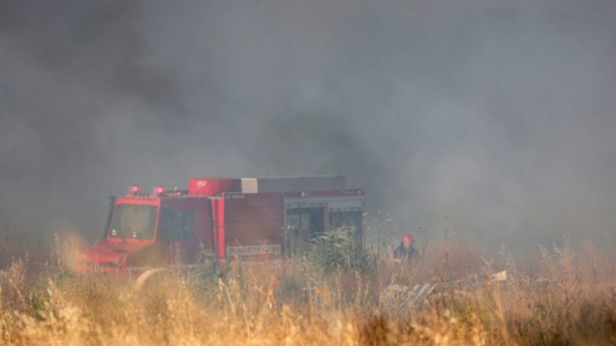Φωτιά τώρα στην Παλλήνη: Επιχειρούν ισχυρές πυροσβεστικές δυνάμεις – Σε ετοιμότητα οι κάτοικοι