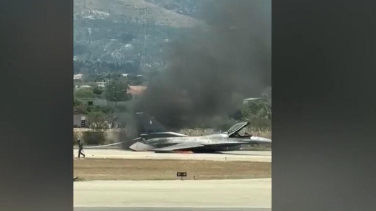 Βίντεο-ντοκουμέντο από την προσγείωση του F-16 – Συναγερμός στο αεροδρόμιο
