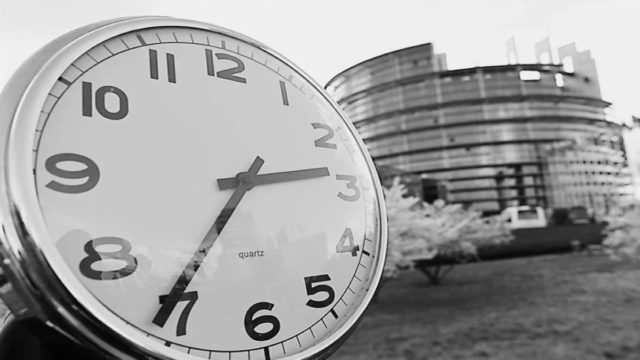 Σαν σήμερα, 6 Ιουλίου: Η πρώτη εφαρμογή της θερινής ώρας στην Ελλάδα που άλλαξε τα ρολόγια των πολιτών