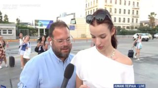 Σουρεάλ σκηνικά στον Πειραιά: Ο δημοσιογράφος του ΣΚΑΪ, Λευτέρης Θεοδωρακόπουλος, αντάλλαξε social media ζωντανά με ταξιδιώτισσες προς Νάξο!