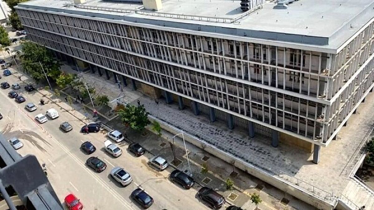 Θεσσαλονίκη: Δεν έγινε η δίκη του αστυνομικού – Ελεύθερος με περιοριστικούς όρους