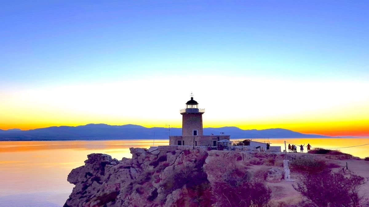 Το κρυφό διαμάντι δίπλα στην Αθήνα: Γαλαζοπράσινα νερά, Ηραίο και το ωραιότερο ηλιοβασίλεμα