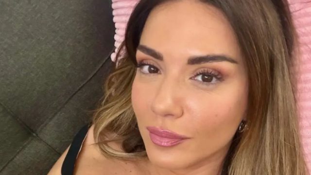 «Είπα ότι θα πήγαινα για ύπνο» –  Η Βάσω Λασκαράκη ανέβασε την… θερμοκρασία με μια φωτογραφία κόλαση!