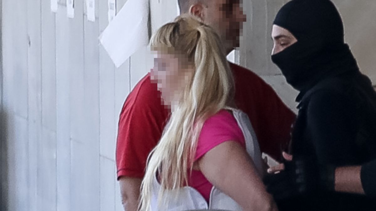 Υπόθεση Marfin: Στην ανακρίτρια η 46χρονη μετά την έκδοσή της από τη Βρετανία – 16 χρόνια μετά τη φονική επίθεση