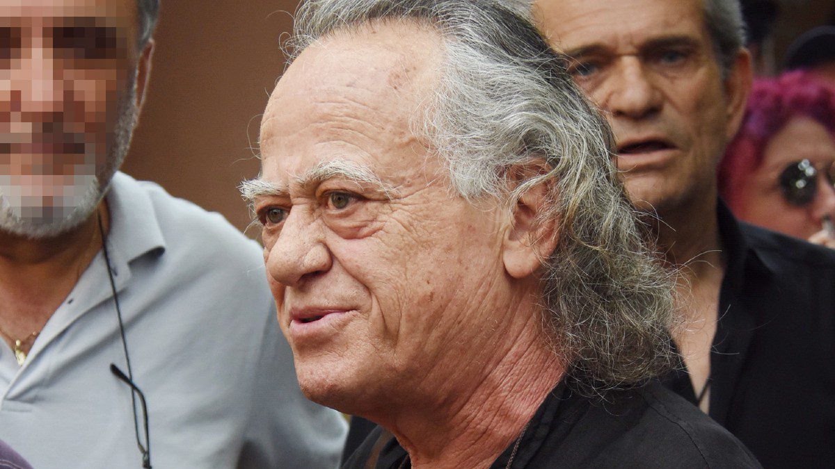Θλιμμένος στο φινάλε του ο Νίκος Καλογερόπουλος: Ο πόνος που κουβαλούσε μέχρι το τέλος – Τι έλεγε στην τελευταία του τηλεοπτική εμφάνιση