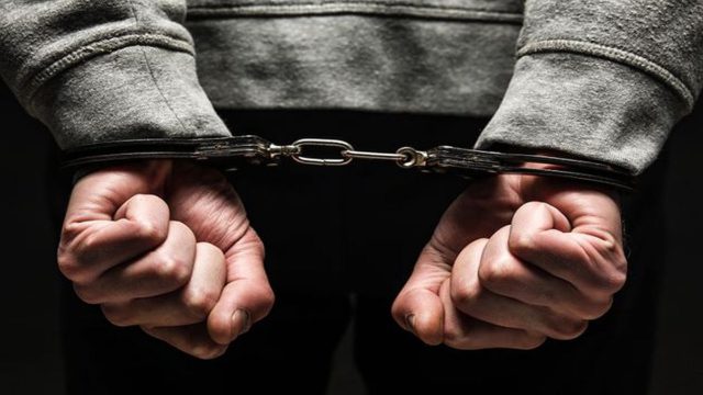 Το χρονικό της κρίσης: Πώς μια έντονη λογομαχία στην Αγία Παρασκευή οδήγησε στη σύλληψη του συζύγου της γνωστής παρουσιάστριας