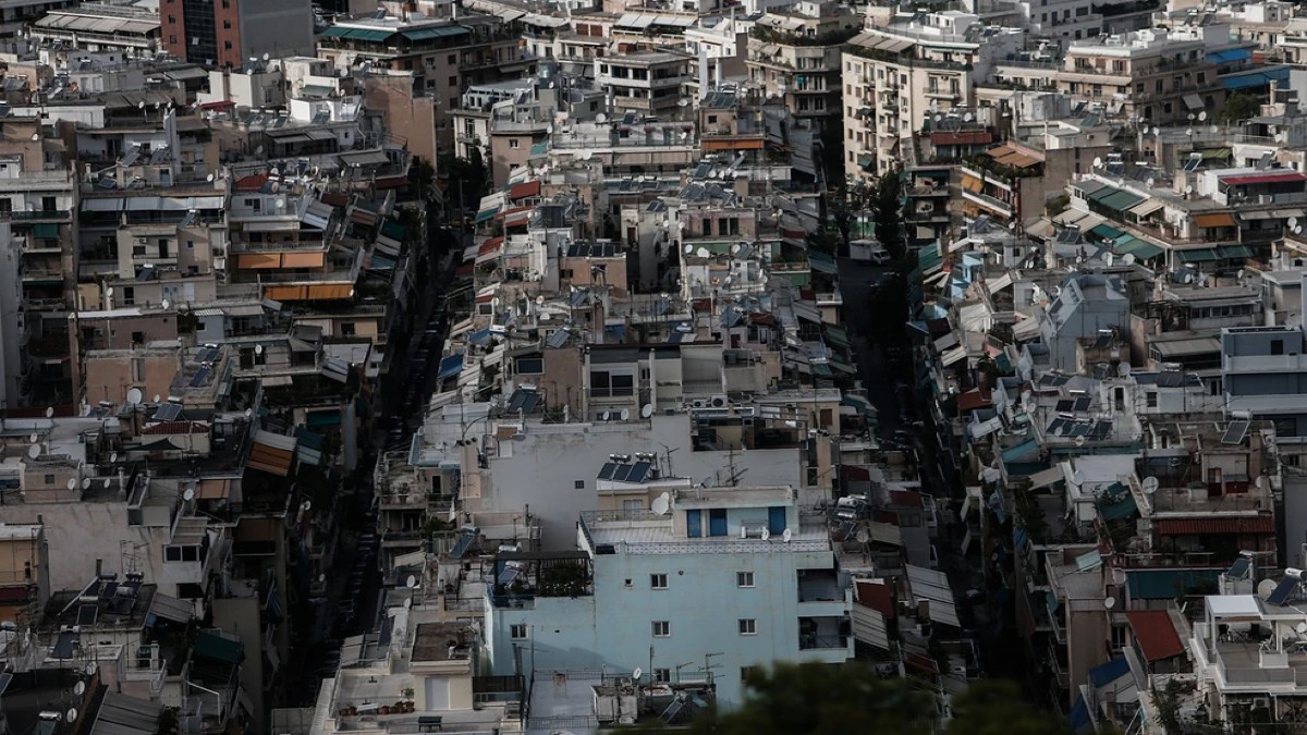 Νέα «κόκκινη γραμμή» από το ΣτΕ για τα αυθαίρετα με ακυρωμένες άδειες