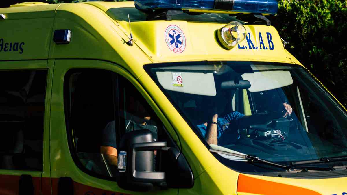 Τραγωδία στη Ζάκυνθο: Μοιραίο το μπάνιο για 57χρονο Βρετανό τουρίστα στις «Πισίνες» Κερίου