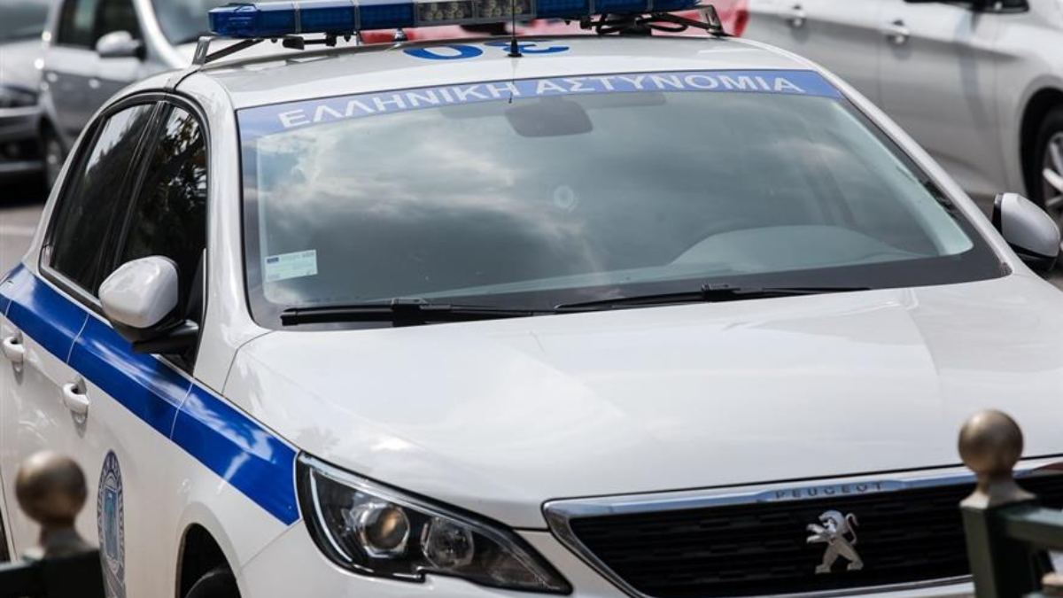 Γαστούνη: Δύο αστυνομικοί τραυματίστηκαν μετά από επίθεση – Ταυτοποιήθηκαν οι δράστες