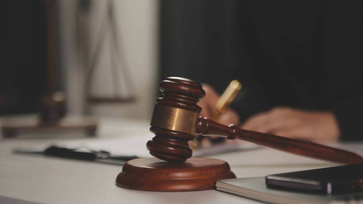 Στο εδώλιο 27χρονος στη Ρόδο για υπόθεση με ανήλικη