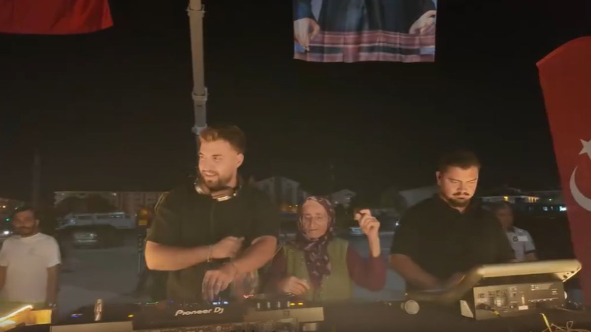 Γιαγιά raver στην Τουρκία: Η 78χρονη που ανέβηκε στη σκηνή και έγινε viral
