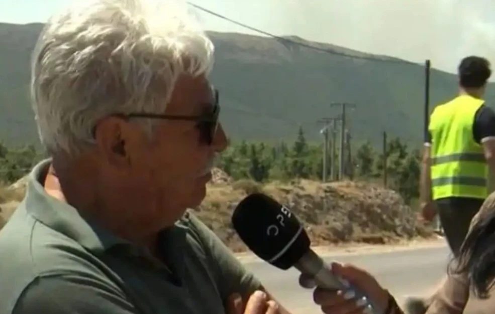 Δραματικές στιγμές εκτυλίσσονται στο Πόρτο Γερμενό, καθώς η πυρκαγιά καταστρέφει σπίτια και περιουσίες.