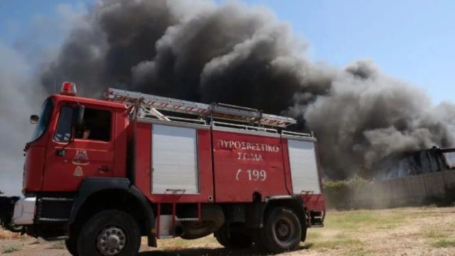Φωτιά τώρα στη ΒΙΠΕ Κορωπίου – Στο σημείο μεγάλη κινητοποίηση της Πυροσβεστικής