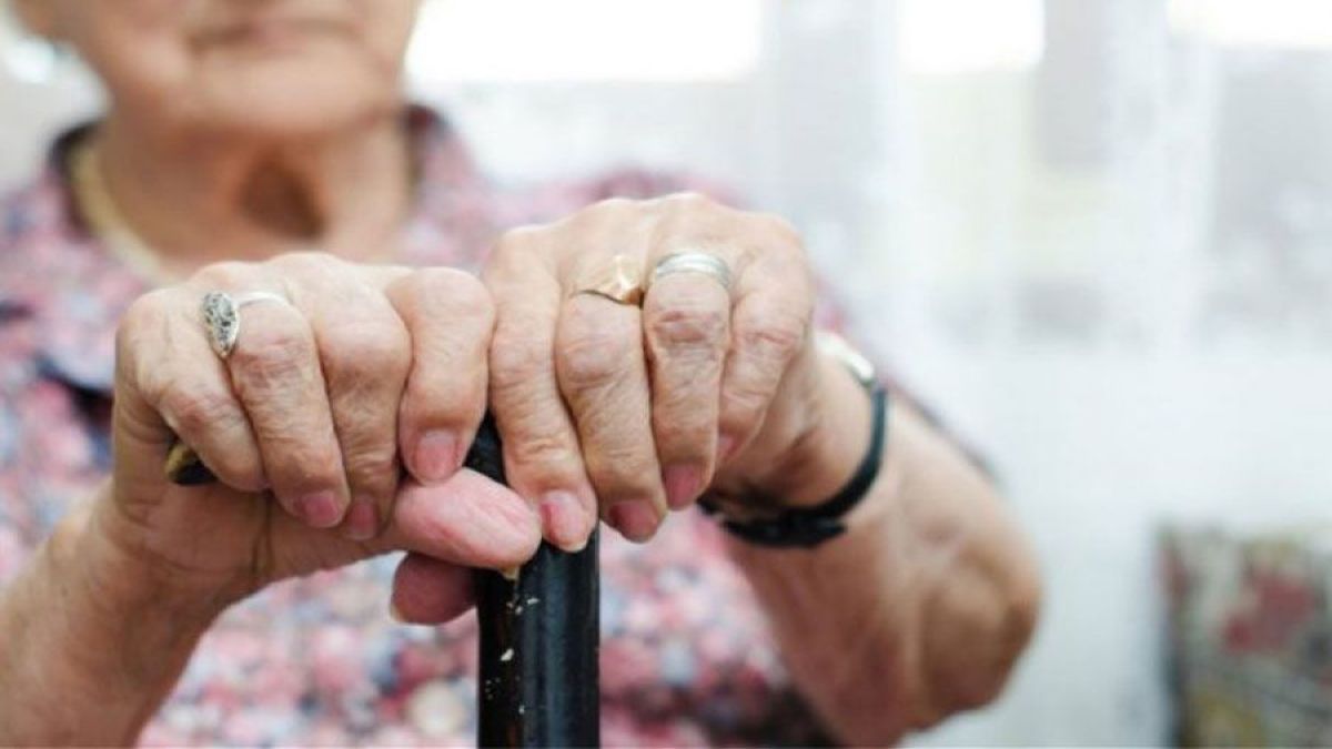 Θρίλερ στη Λάρισα: 60χρονη βρέθηκε νεκρή στο διαμέρισμά της σε σήψη