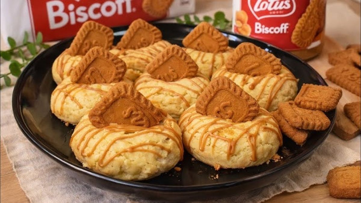 Biscoff cookies με «κρυφή» γέμιση πραλίνας – Το απόλυτο γλυκό